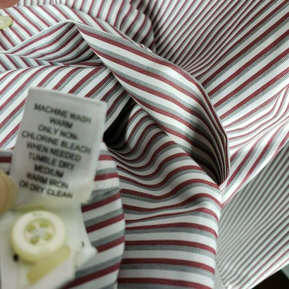 Banana Republic MensButton Down Shirt Slim Fit Red Multi Striped L/S XL 17-17.5 - Picture 9 of 9